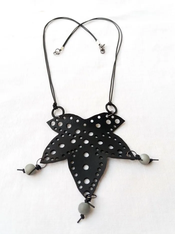 I Make Jewelry And Accessories Out Of Upcycled Bike And Car Inner Tubes