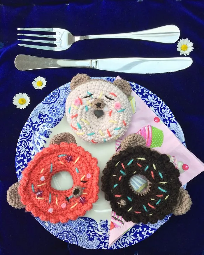 I Crochet Cute Animals To Help Pay For University