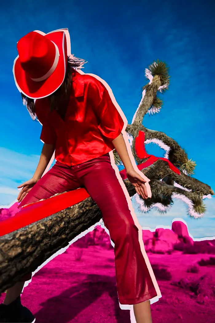 I Made A Surreal Selfportrait Photo Series While Roadtripping To The Usa