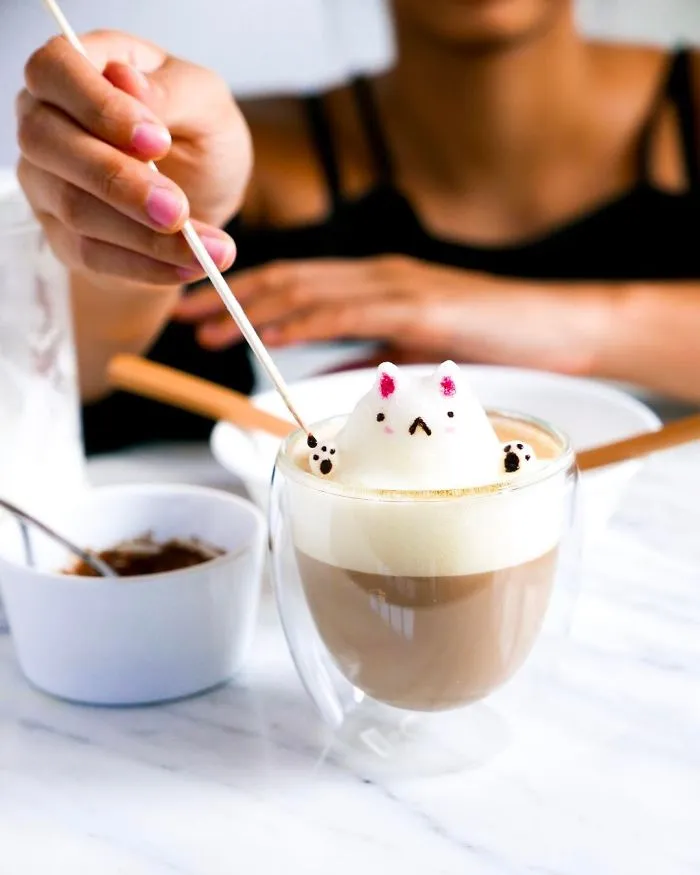 17-Year-Old Creates 3D Latte Art And It's Too Cute To Drink