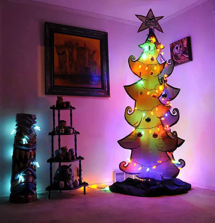 My Boyfriend Made Us A Cartoon Christmas Tree