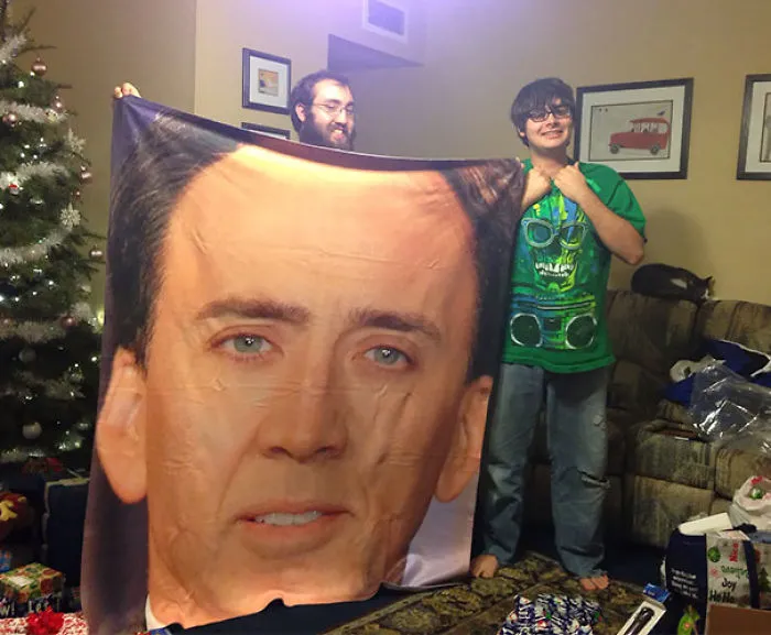 La lista de regalos de mi sobrino mencionaba que le gustaba Nicholas Cage