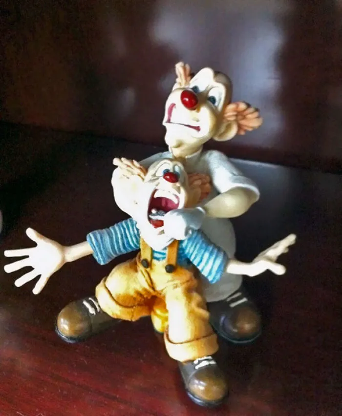 Mi dentista tiene esto en la mesa