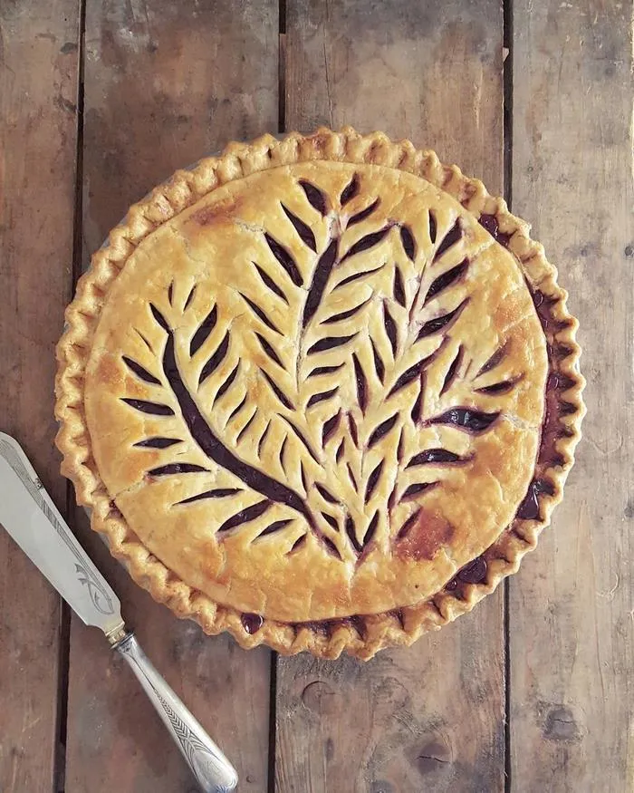 Esta pastelera muestra fotos de antes y despues de hornear sus pasteles con hojaldre, y el resultado es demasiado hermoso para comérselo