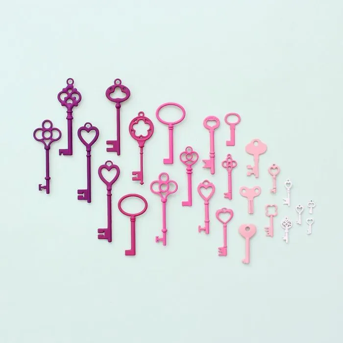Satisfying Arrangements Of Everyday Objects By Caroline South
