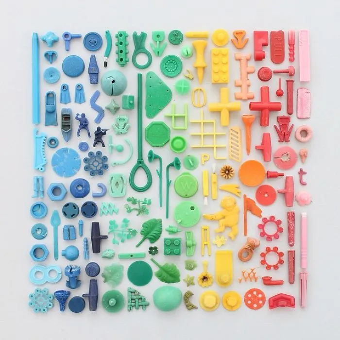 Satisfying Arrangements Of Everyday Objects By Caroline South