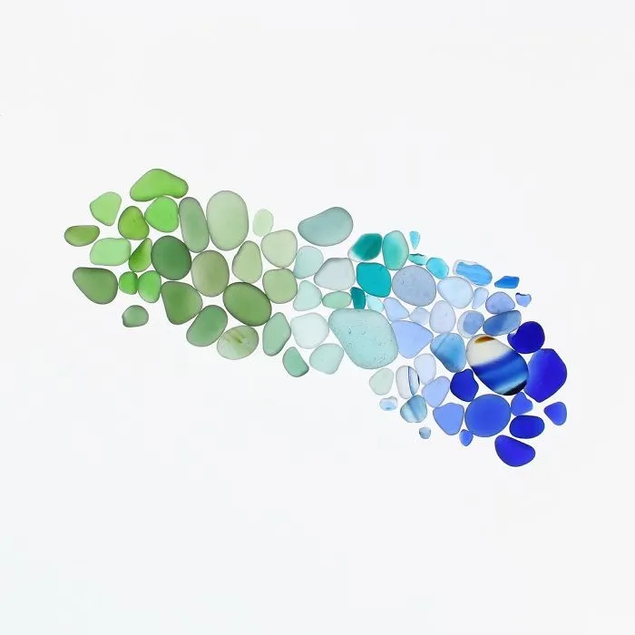 Satisfying Arrangements Of Everyday Objects By Caroline South