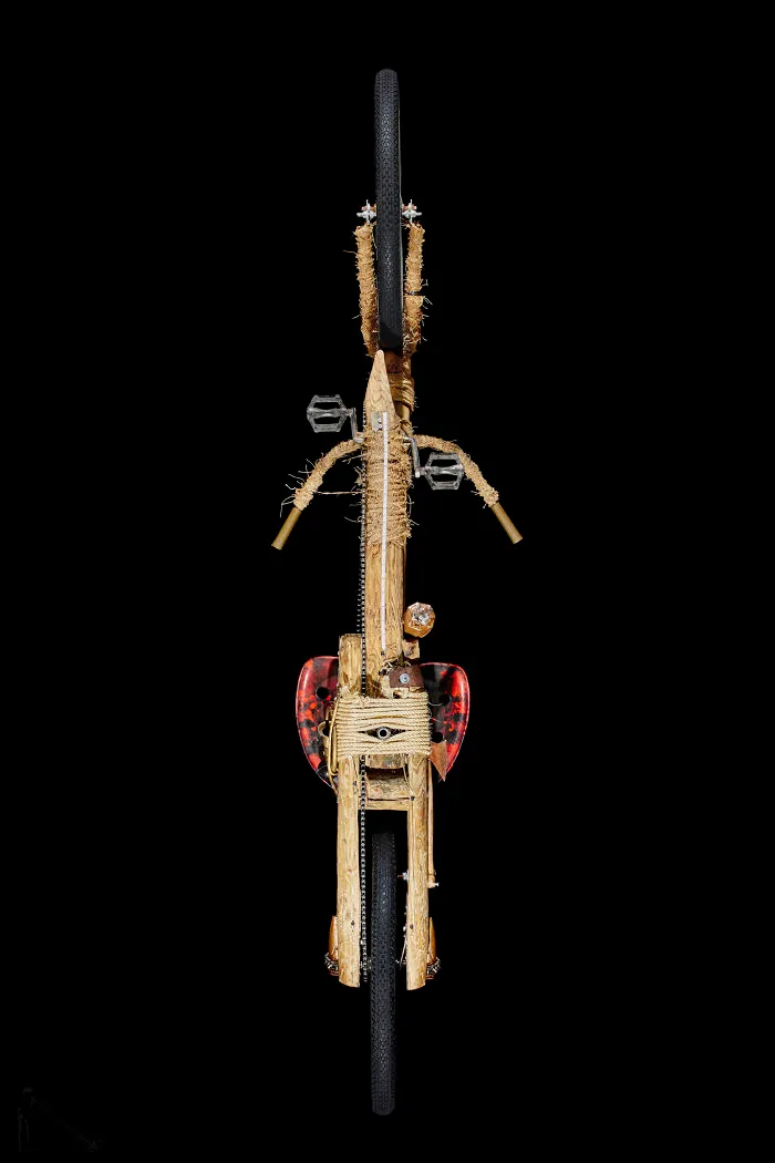 Under-Bikes: I Photograph Bicycles From Underneath