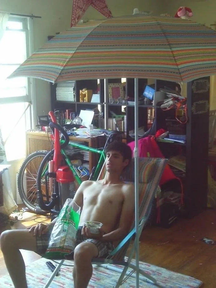 I Asked My Boyfriend What He Was Doing. He Sent Me This
