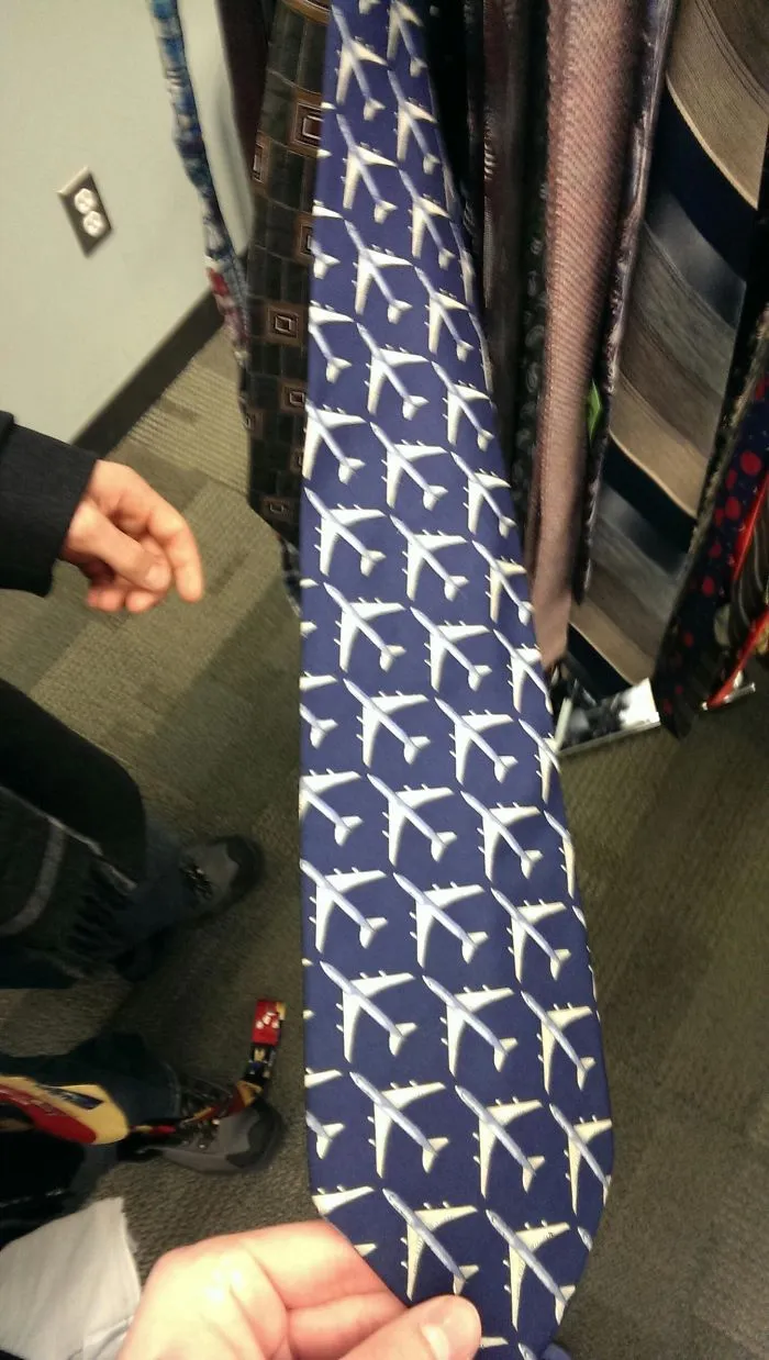Girlfriend Told Me To Wear A Plain Tie To Dinner Tonight