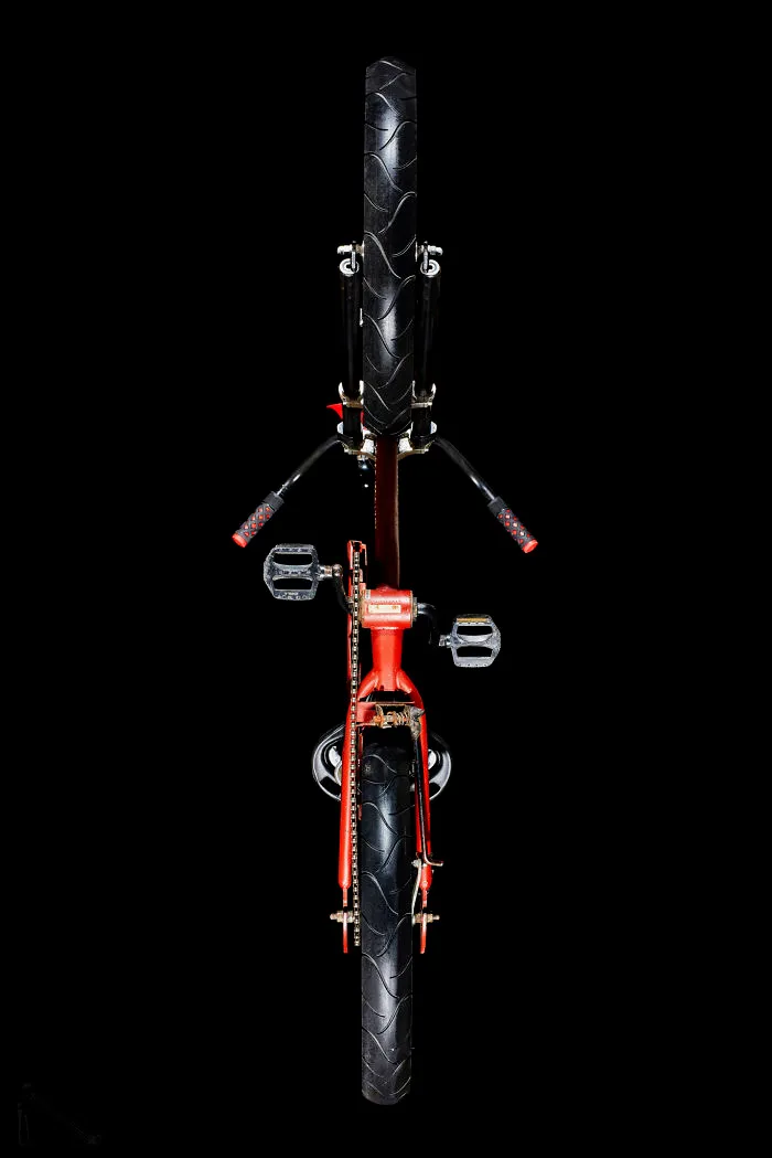 Under-Bikes: I Photograph Bicycles From Underneath