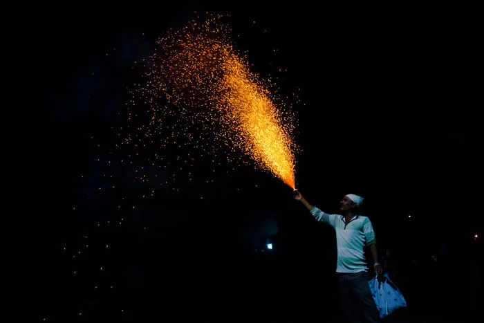 Ingoriya (Flying Crackers)