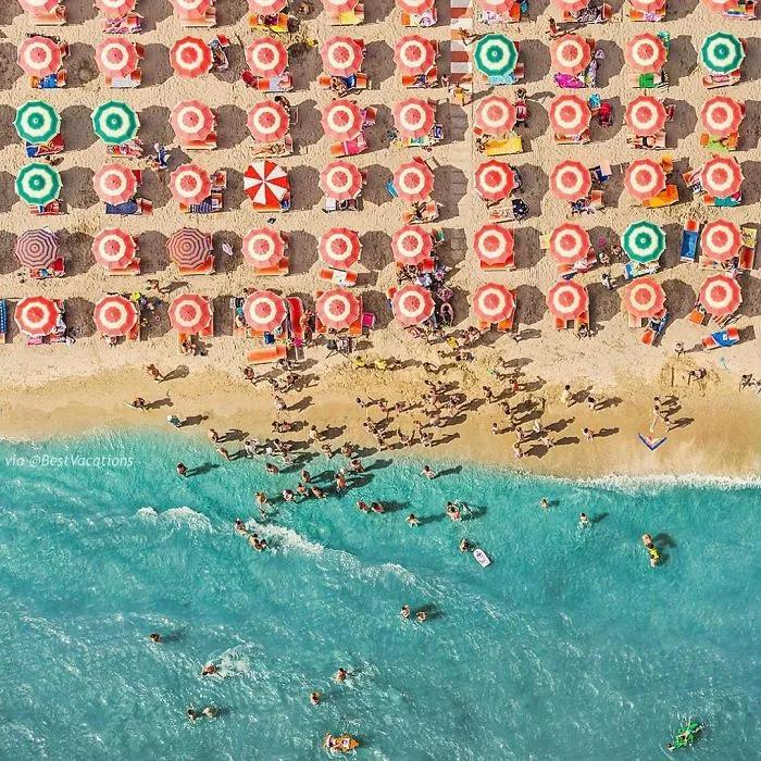 Photographer Does Aerial Photos To Show Very Tidy Beaches, Filled With Symmetry, Order And Colors