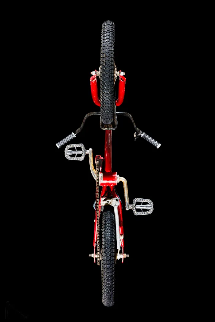 Under-Bikes: I Photograph Bicycles From Underneath