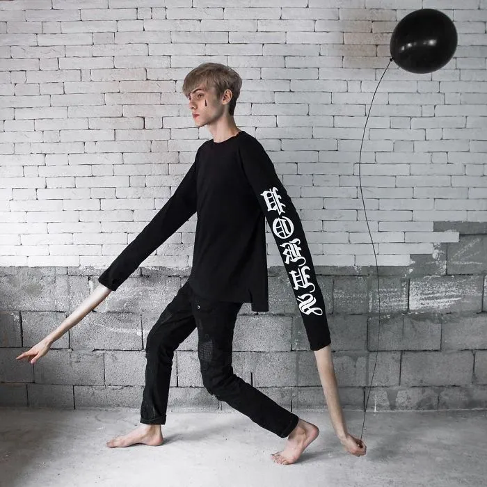 18-Year-Old Russian Creates Dark Surrealist Art And It Will Give You Nightmares