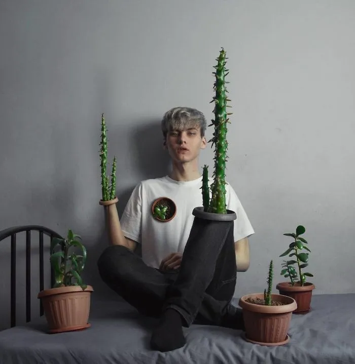 18-Year-Old Russian Creates Dark Surrealist Art And It Will Give You Nightmares