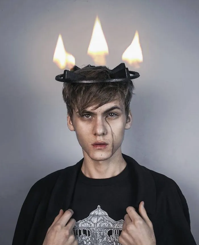 18-Year-Old Russian Creates Dark Surrealist Art And It Will Give You Nightmares