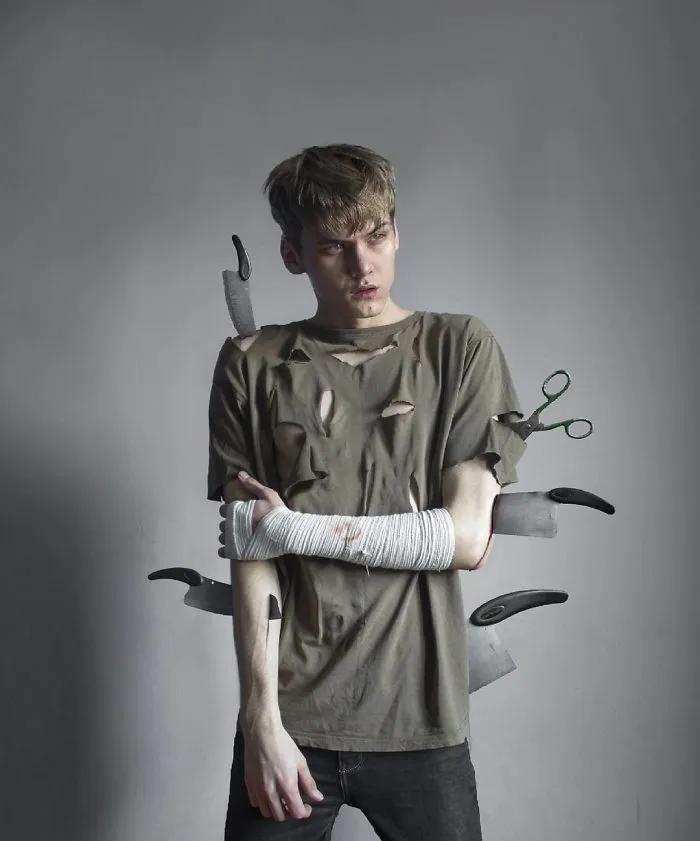 18-Year-Old Russian Creates Dark Surrealist Art And It Will Give You Nightmares