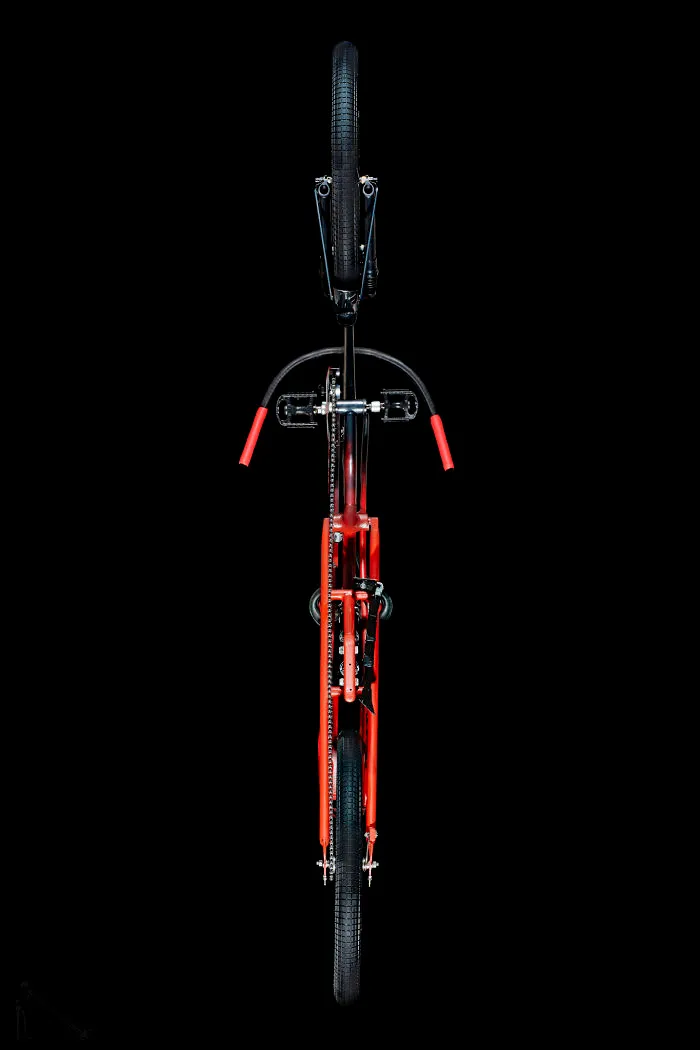 Under-Bikes: I Photograph Bicycles From Underneath