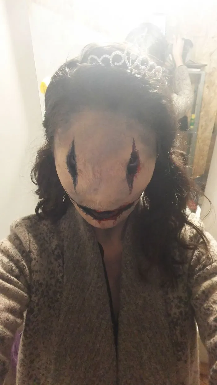 Smiley Says 'Hi'...
