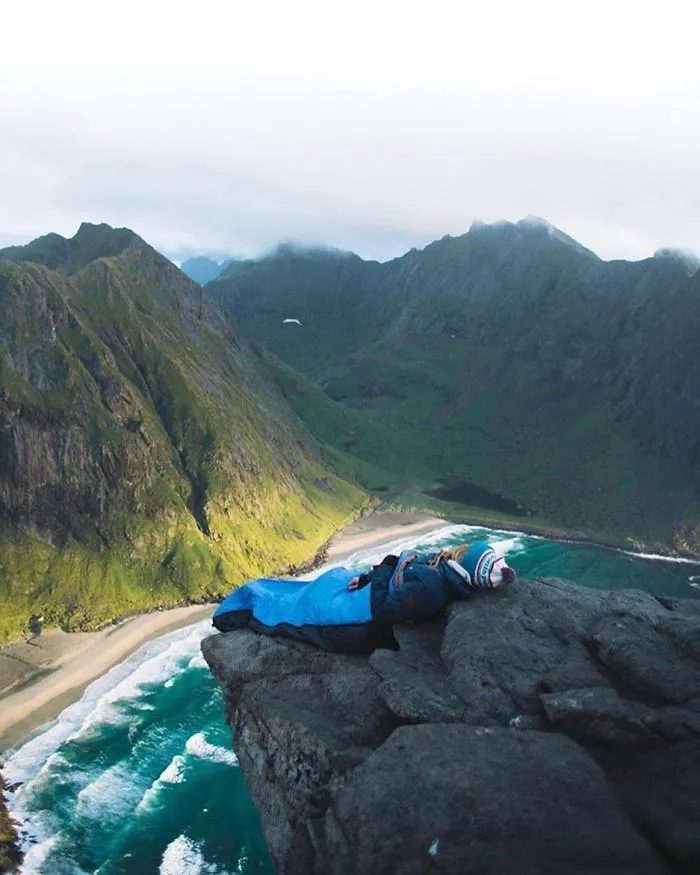 This Woman Makes Fun Of Campers Who Definitely "Did Not Sleep There"