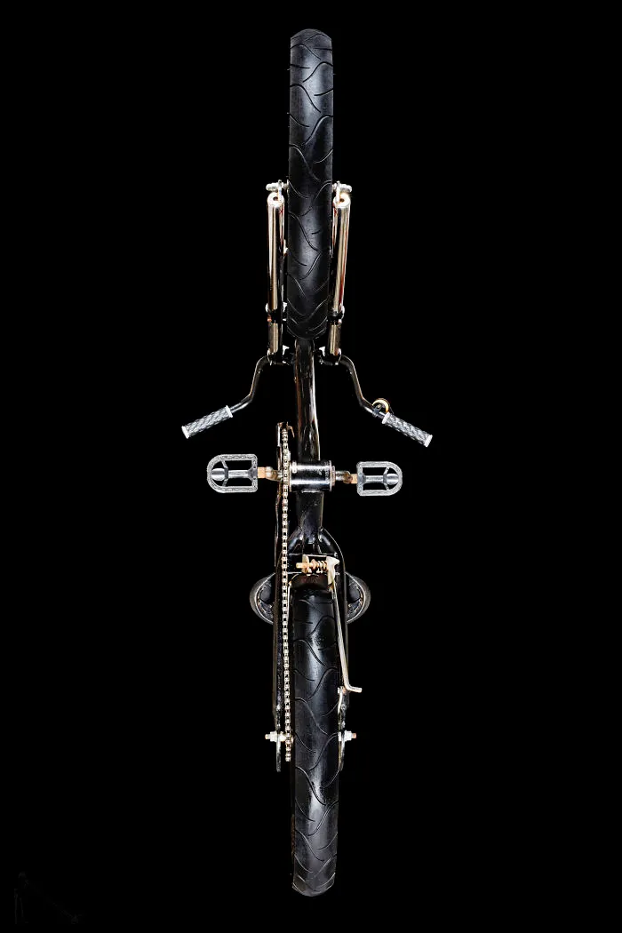 Under-Bikes: I Photograph Bicycles From Underneath