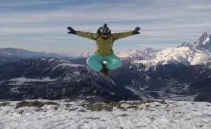 10 Amazing Places In Georgia Where You Can Overcome Gravitation