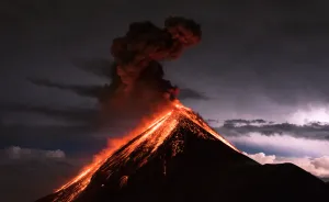 I Captured The Beauty Of The Volcano Fuego During The Eruption