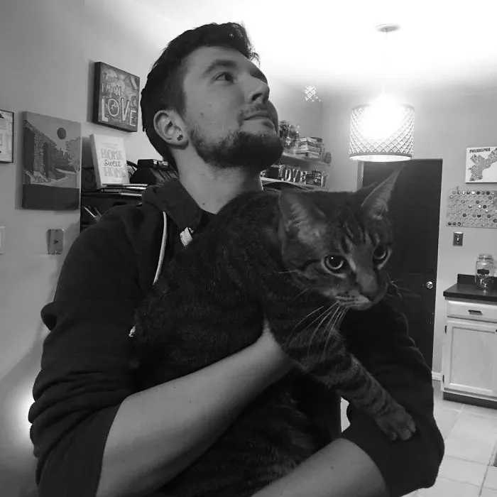 I Can't Have A Cat, So I Cuddle And Take A Pic With Every Cat I Meet