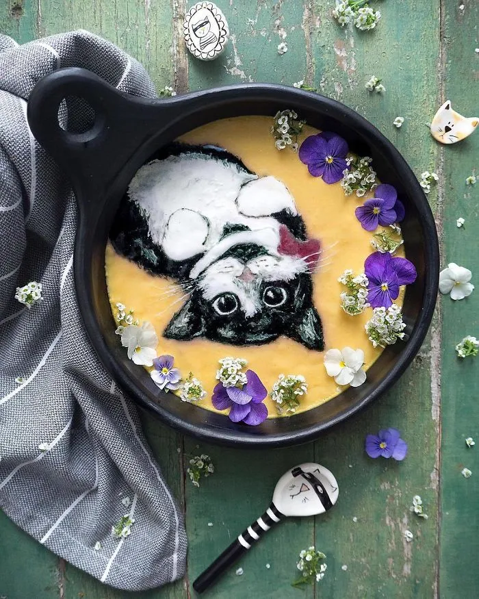 Woman Paints On Her Smoothie Bowls Using Natural Ingredients And The Result Is Too Pretty To Eat