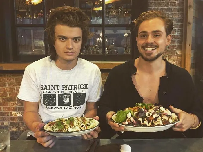 34 Adorable Times When 'Stranger Things' Cast Was Hanging Out Off-Camera