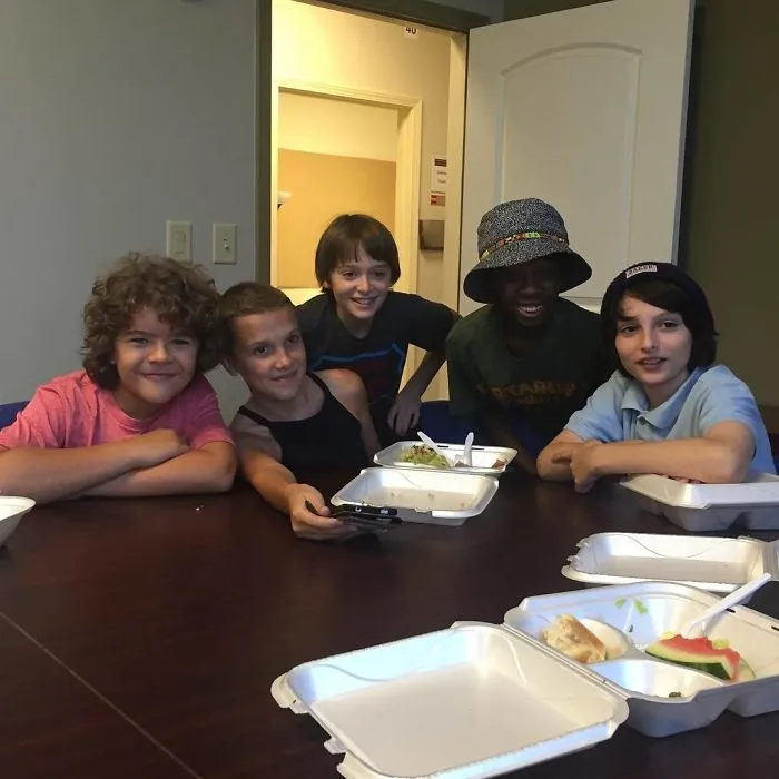 34 Adorable Times When 'Stranger Things' Cast Was Hanging Out Off-Camera