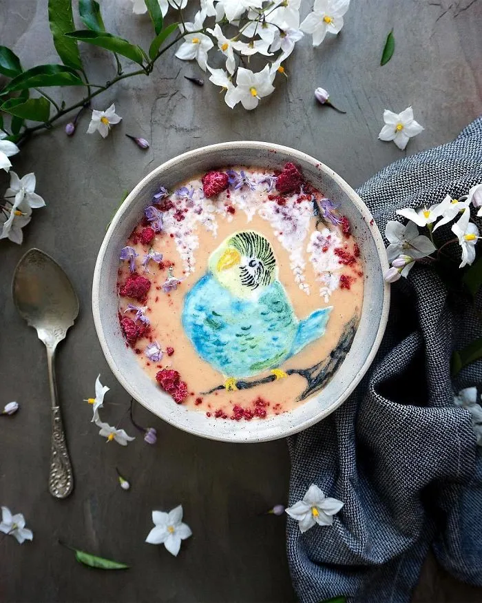 Woman Paints On Her Smoothie Bowls Using Natural Ingredients And The Result Is Too Pretty To Eat