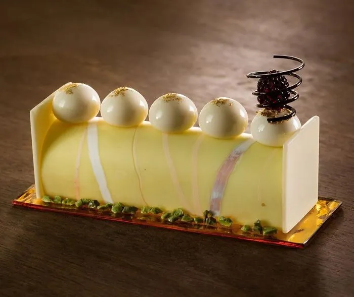 Artist Can’t Eat Sweets Due To Health Problems So He Creates Them From Porcelain Instead