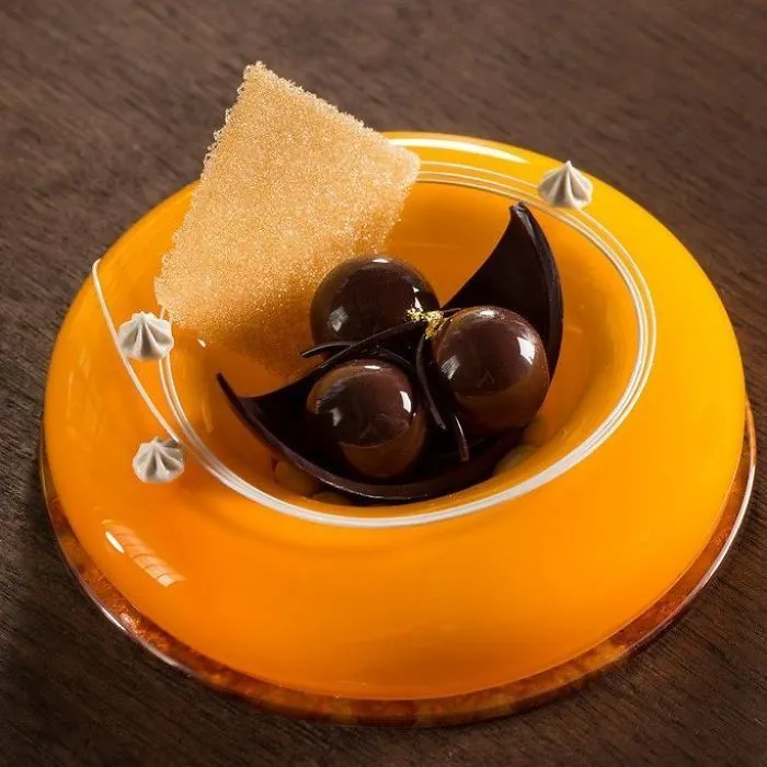 Artist Can’t Eat Sweets Due To Health Problems So He Creates Them From Porcelain Instead