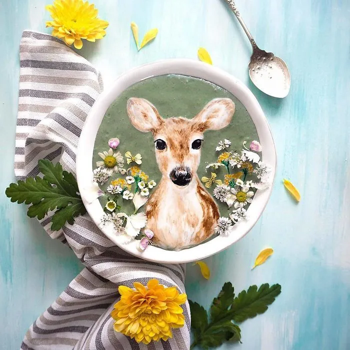 Woman Paints On Her Smoothie Bowls Using Natural Ingredients And The Result Is Too Pretty To Eat