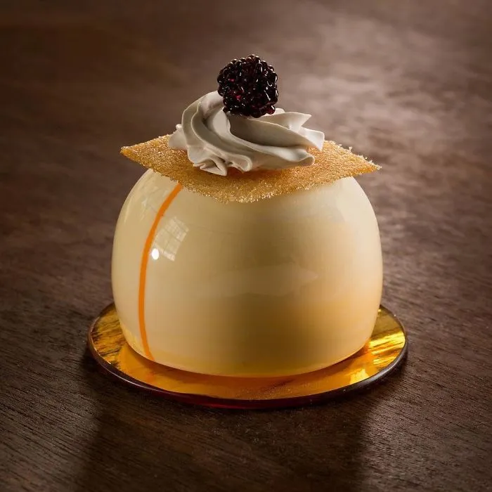 Artist Can’t Eat Sweets Due To Health Problems So He Creates Them From Porcelain Instead
