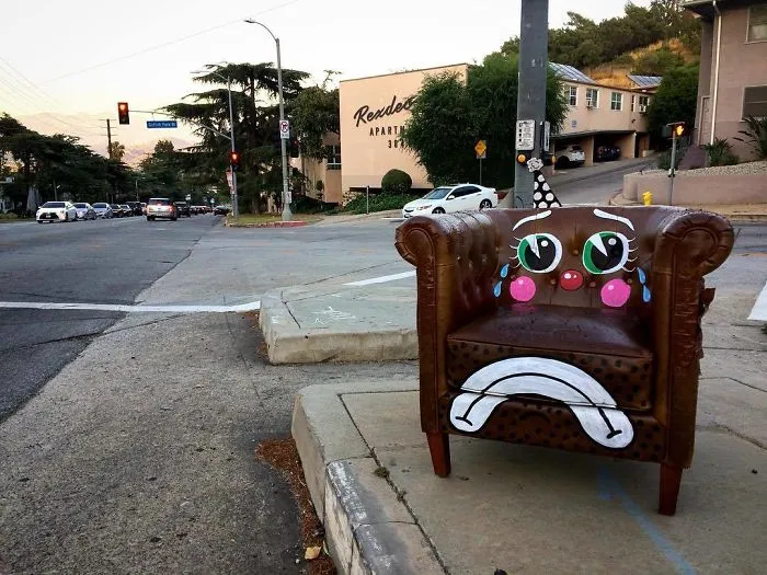 Artist Shows The Sorrow Of Thrown Away Objects He Finds In The Streets By Drawing Sad Clown Faces On Them