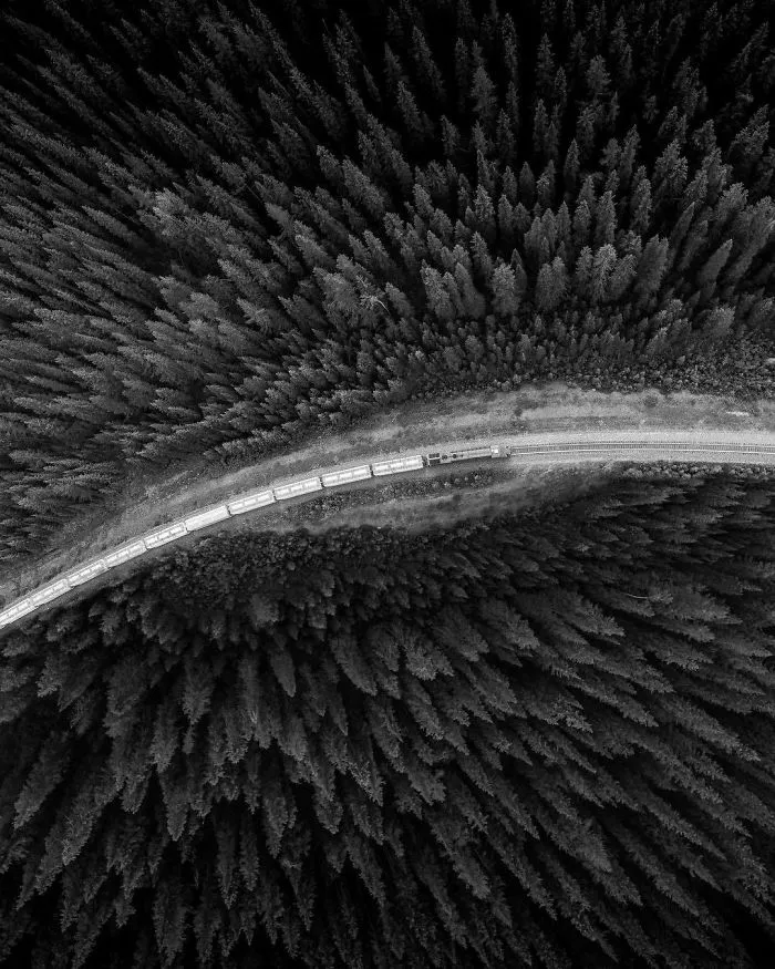 1 Million People Follow This Photographer On Instagram, And After Seeing His Pics It's No Wonder Why