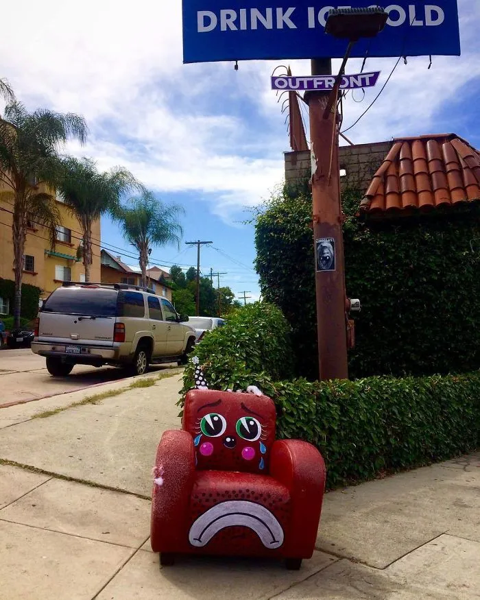 Artist Shows The Sorrow Of Thrown Away Objects He Finds In The Streets By Drawing Sad Clown Faces On Them