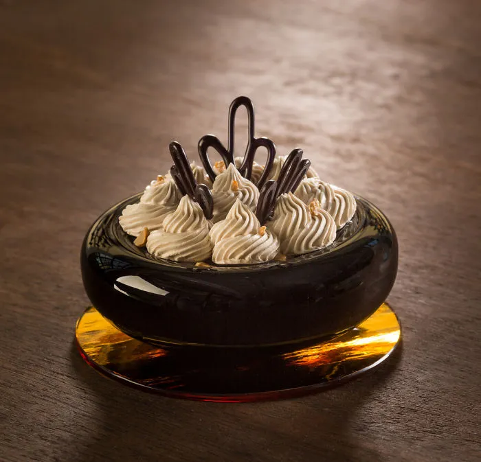 Artist Can’t Eat Sweets Due To Health Problems So He Creates Them From Porcelain Instead