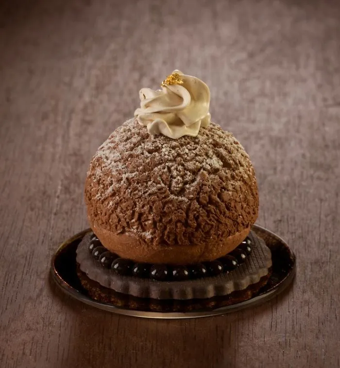 Artist Can’t Eat Sweets Due To Health Problems So He Creates Them From Porcelain Instead