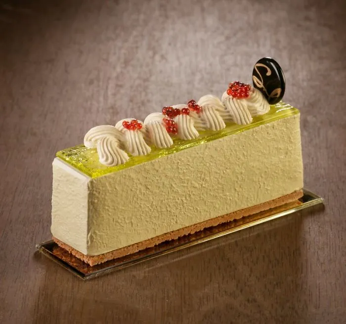 Artist Can’t Eat Sweets Due To Health Problems So He Creates Them From Porcelain Instead