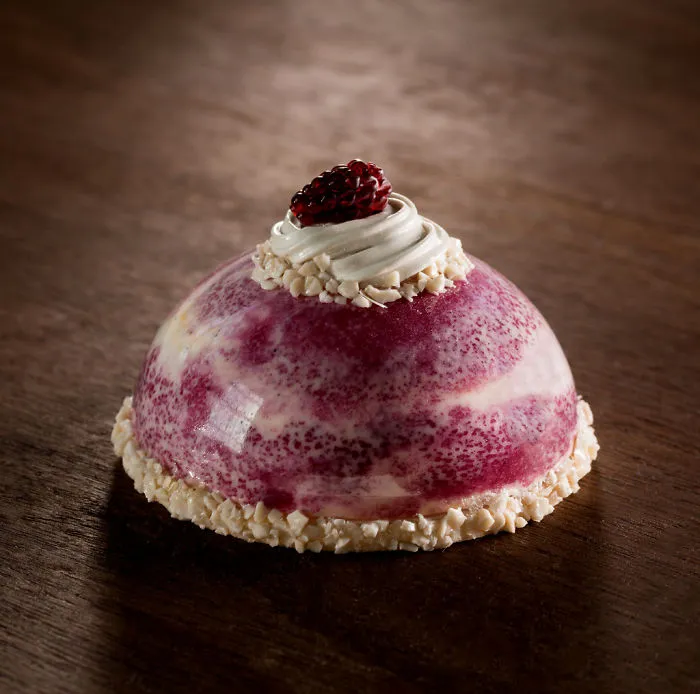 Artist Can’t Eat Sweets Due To Health Problems So He Creates Them From Porcelain Instead