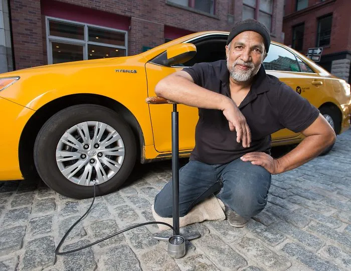 NYC’s 2018 Taxi Driver Calendar Is So Sexy It Might Stop The Traffic