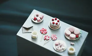 I Make Pretty Caskets With Sweets