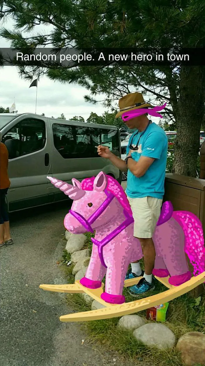 I've Been Doodling On Random People In Snapchat And It Became My Full-Time Job