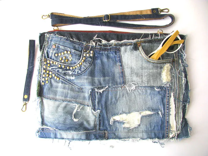 Upcycling Can Be Fun.
upcycled Goods Can Be Beautiful.