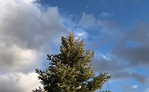 #dadsolutions: Decorating The Christmas Tree With A Drone