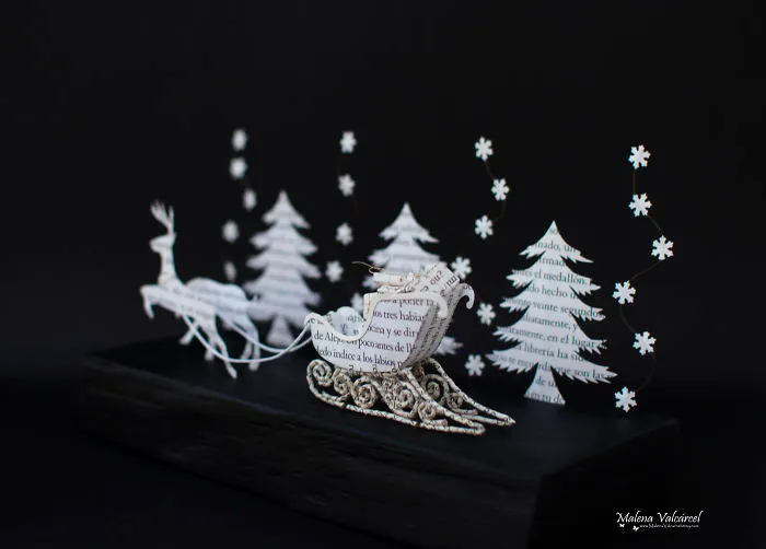 Hago miniaturas de papel reciclando libros viejos